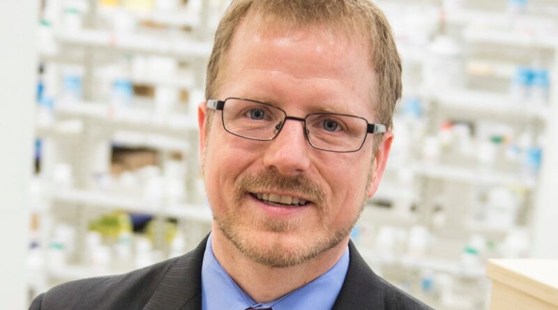 A URI pharmacy professor joins a national organization promoting better access to medications for opioid use disorder.